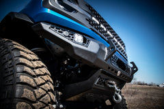 https://serenity-foxfactory.asset.akeneo.cloud/fox_asset_family/media/Blue_Bronco_CWL_Front_bumper_lights_radar_01.jpg
