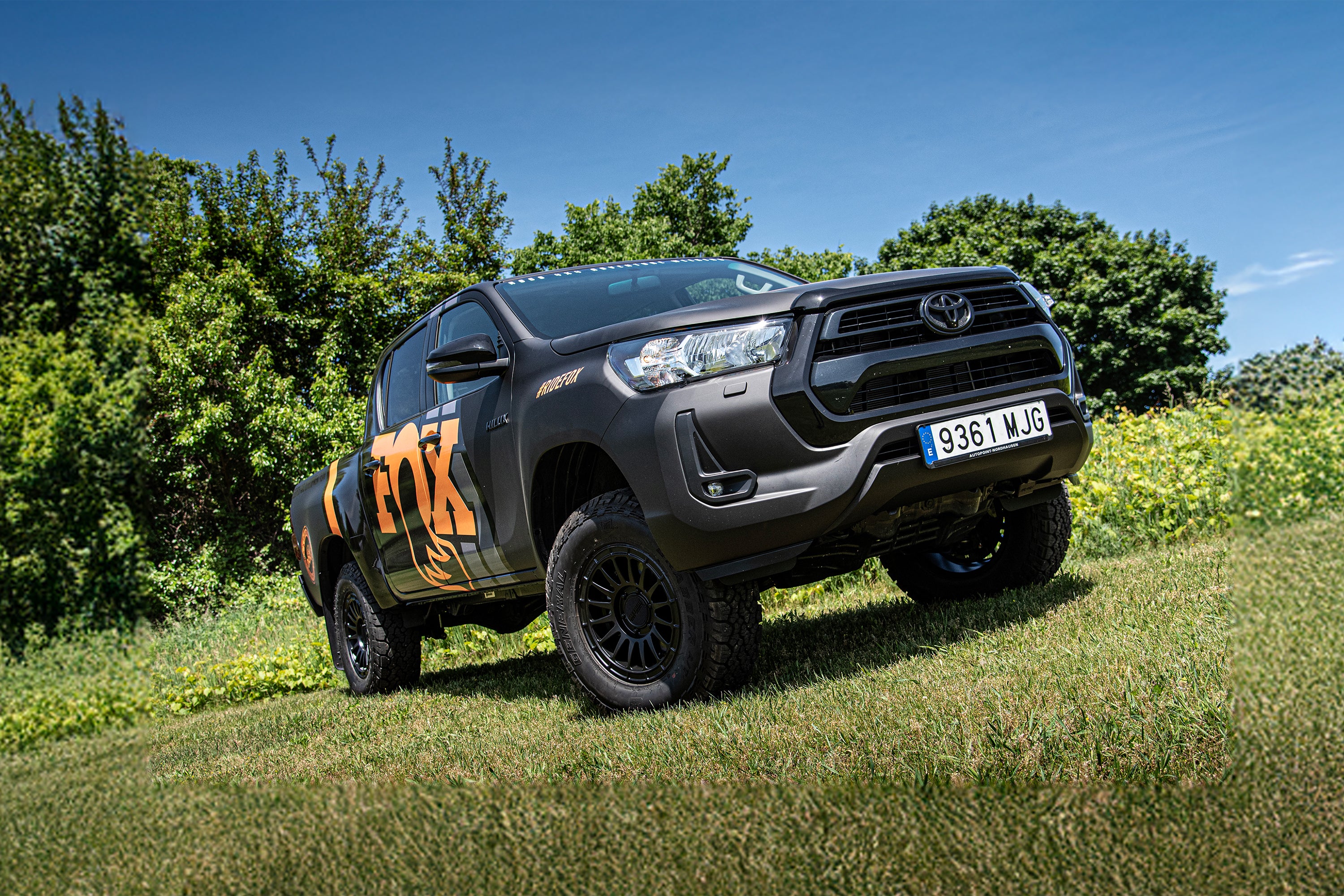 https://serenity-foxfactory.asset.akeneo.cloud/fox_asset_family/media/Toyota_Hilux_2024_B3in_02.jpg https://serenity-foxfactory.asset.akeneo.cloud/fox_asset_family/media/Toyota_Hilux_2024_B3in_02.jpg