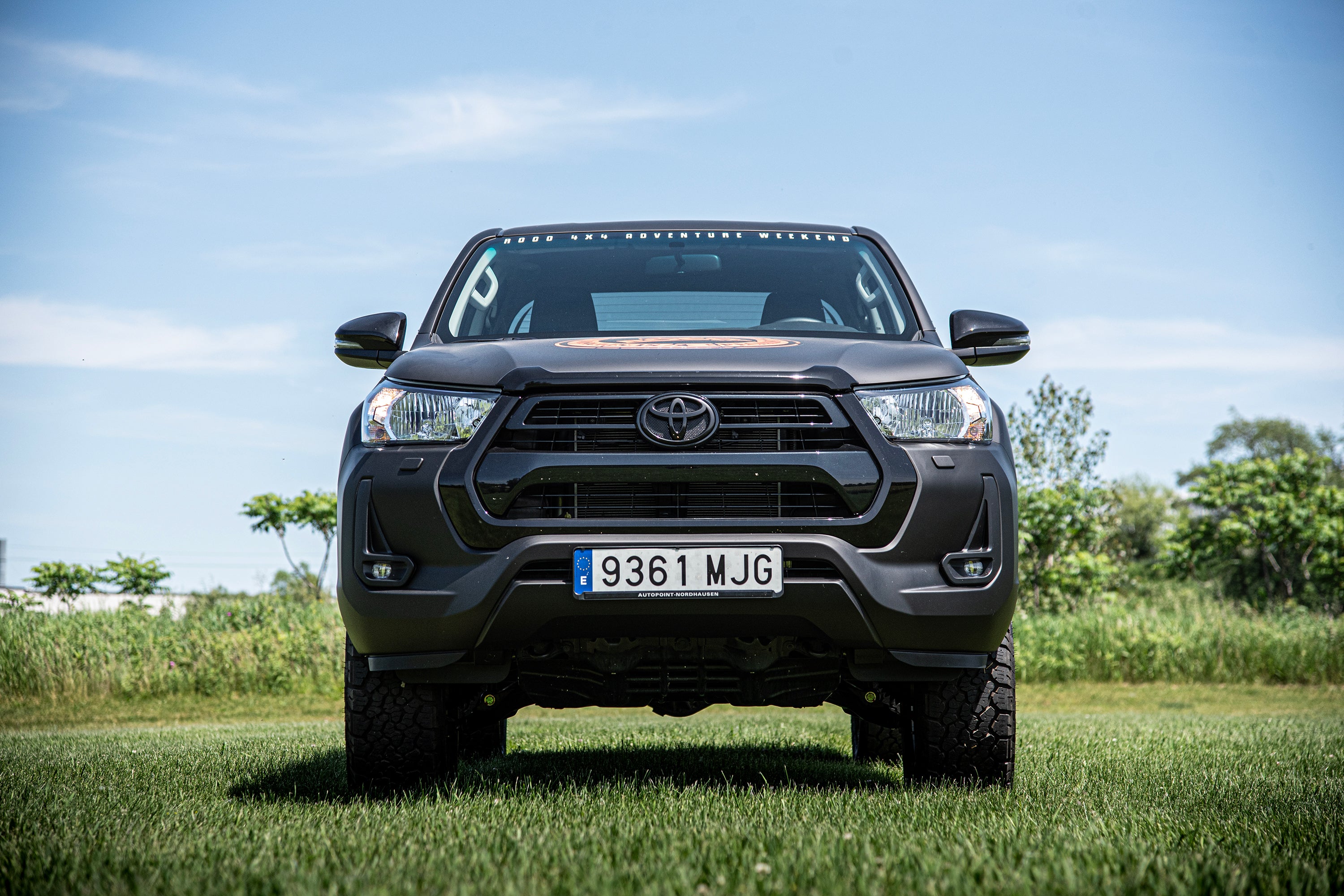 https://serenity-foxfactory.asset.akeneo.cloud/fox_asset_family/media/Toyota_Hilux_2024_B3in_12.jpg https://serenity-foxfactory.asset.akeneo.cloud/fox_asset_family/media/Toyota_Hilux_2024_B3in_12.jpg