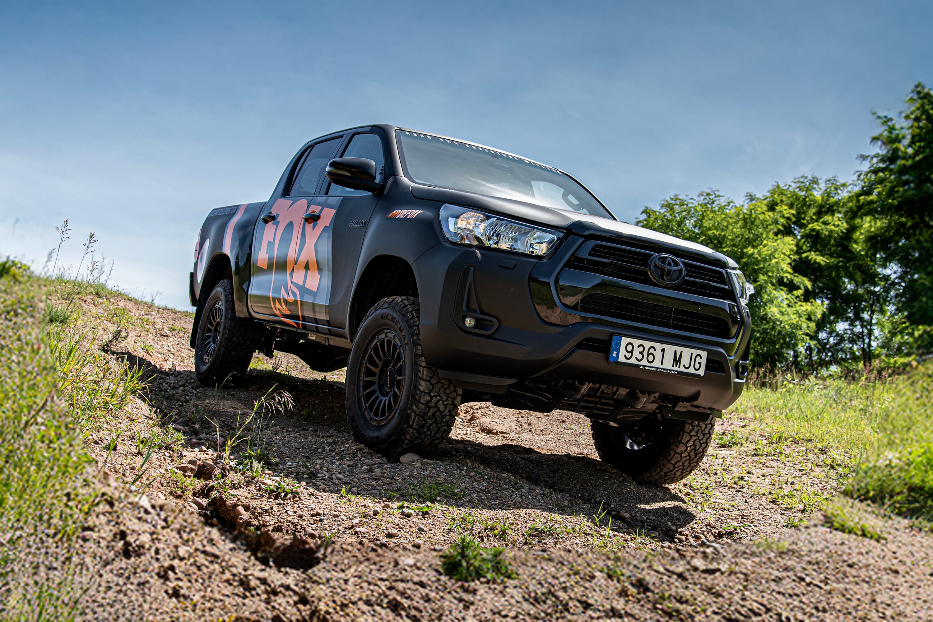 https://serenity-foxfactory.asset.akeneo.cloud/fox_asset_family/media/Toyota_Hilux_2024_B3in_17.jpg https://serenity-foxfactory.asset.akeneo.cloud/fox_asset_family/media/Toyota_Hilux_2024_B3in_17.jpg