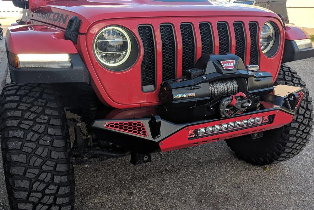 https://serenity-foxfactory.asset.akeneo.cloud/fox_asset_family/media/cwl_jl12101_lifestyle_01_jeep_jl_blaze_front_bumper.jpg https://serenity-foxfactory.asset.akeneo.cloud/fox_asset_family/media/cwl_jl12101_lifestyle_01_jeep_jl_blaze_front_bumper.jpg