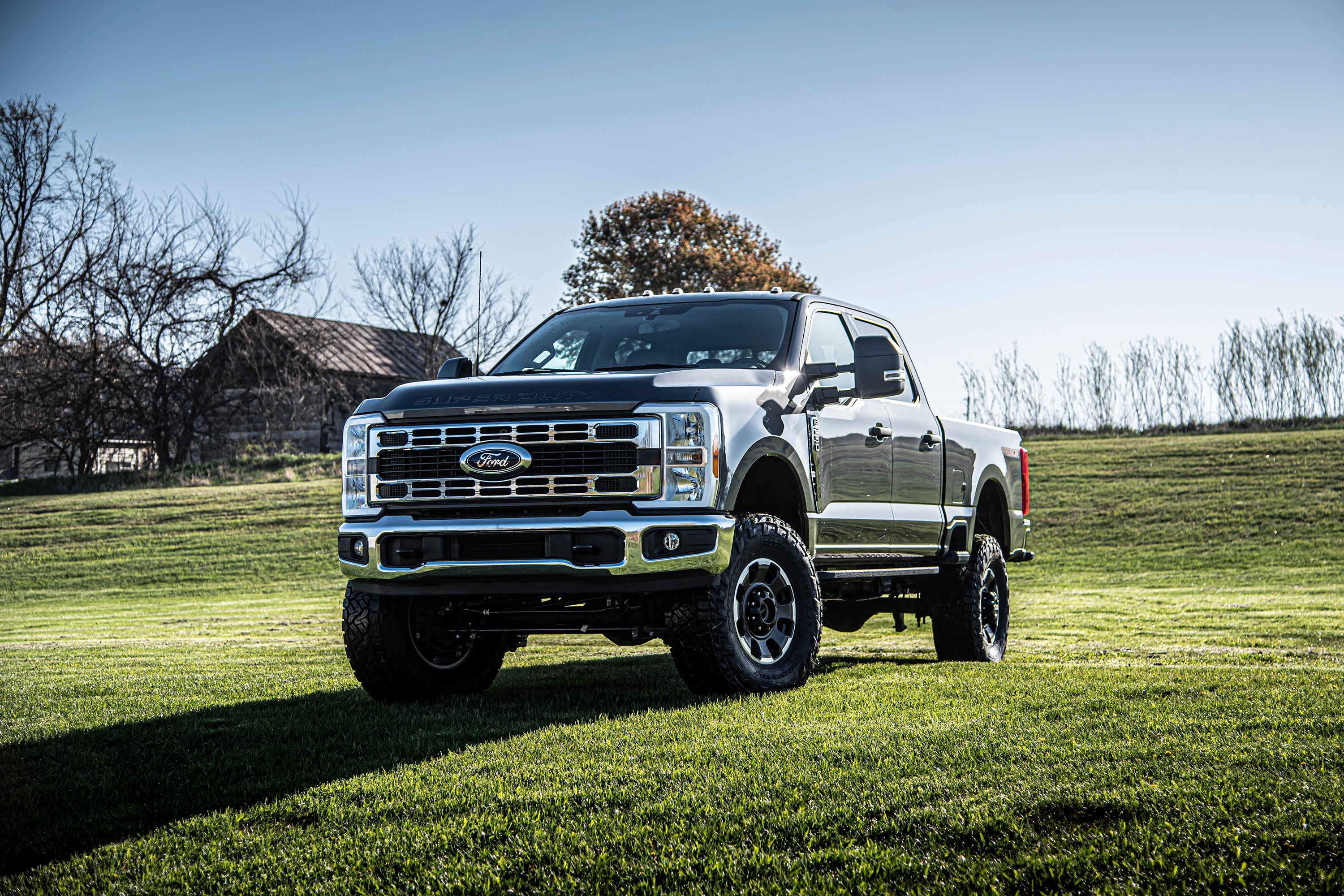 https://serenity-foxfactory.asset.akeneo.cloud/fox_asset_family/media/Ford_F250TREMOR_2023_5in_01.jpg