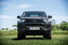 https://serenity-foxfactory.asset.akeneo.cloud/fox_asset_family/media/Toyota_Hilux_2024_B3in_12.jpg