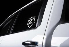 https://serenity-foxfactory.asset.akeneo.cloud/fox_asset_family/media/zone_u9107_white_decal_sticker_1.jpg